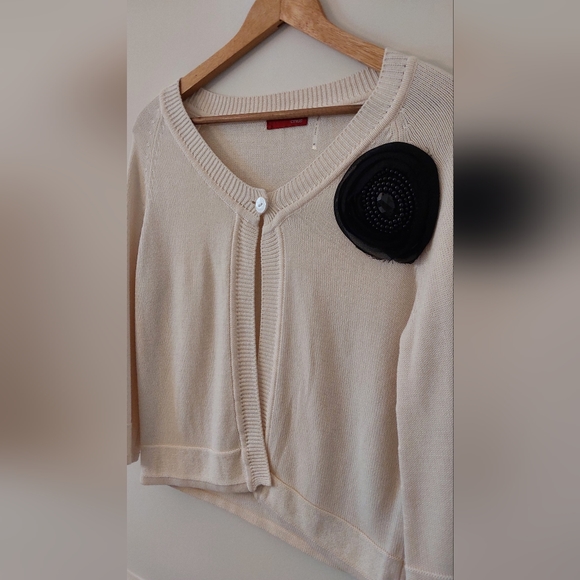 Cyrus M Long Sleeve Sweater with Top Button Closure Beaded Silk Flower Accent - Picture 6 of 8